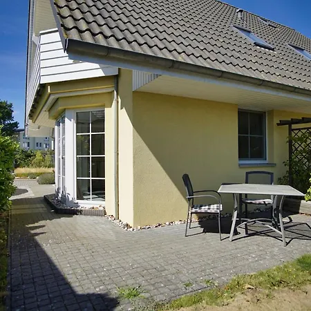 Nah Am Meer, Ruhige Lage, Gratis Nutzung Vom Ahoi Erlebnisbad Und Sauna In Sellin - Haus Inselblick 02