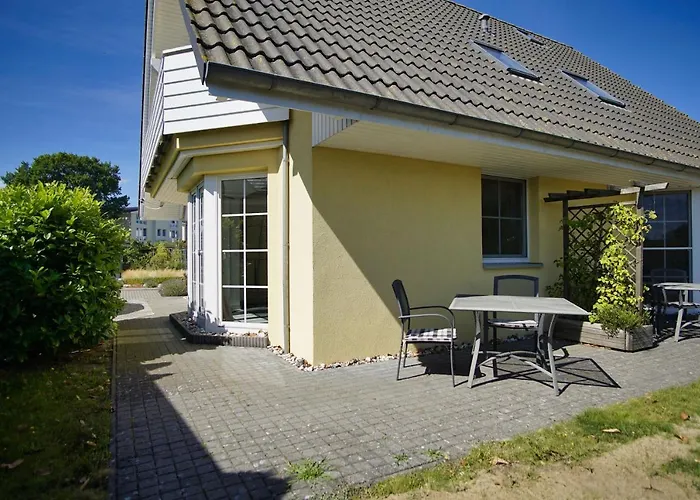 Nah Am Meer, Ruhige Lage, Gratis Nutzung Vom Ahoi Erlebnisbad Und Sauna In Sellin - Haus Inselblick 02