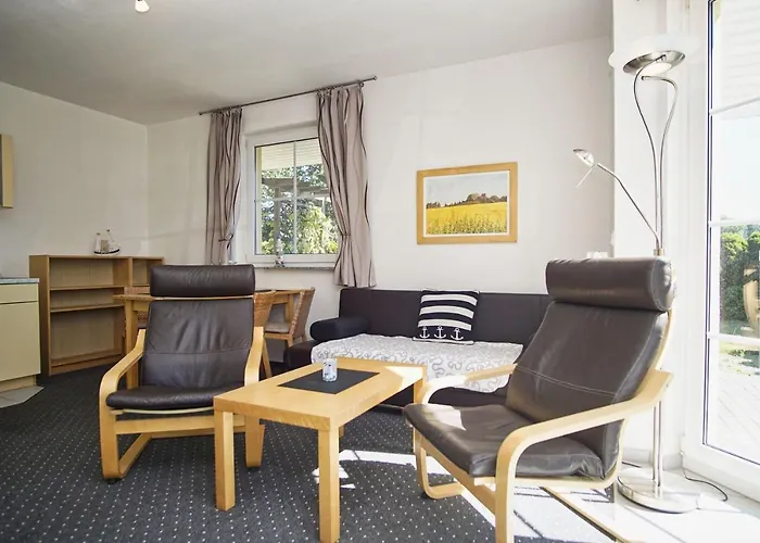 Nah Am Meer, Ruhige Lage, Gratis Nutzung Vom Ahoi Erlebnisbad Und Sauna In Sellin - Haus Inselblick 02 *